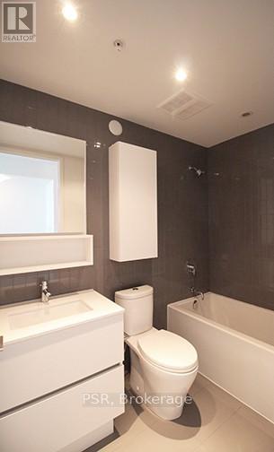 318 - 377 Madison Avenue, Toronto, Ontario  M4V 3E1 - Photo 11 - C13427798