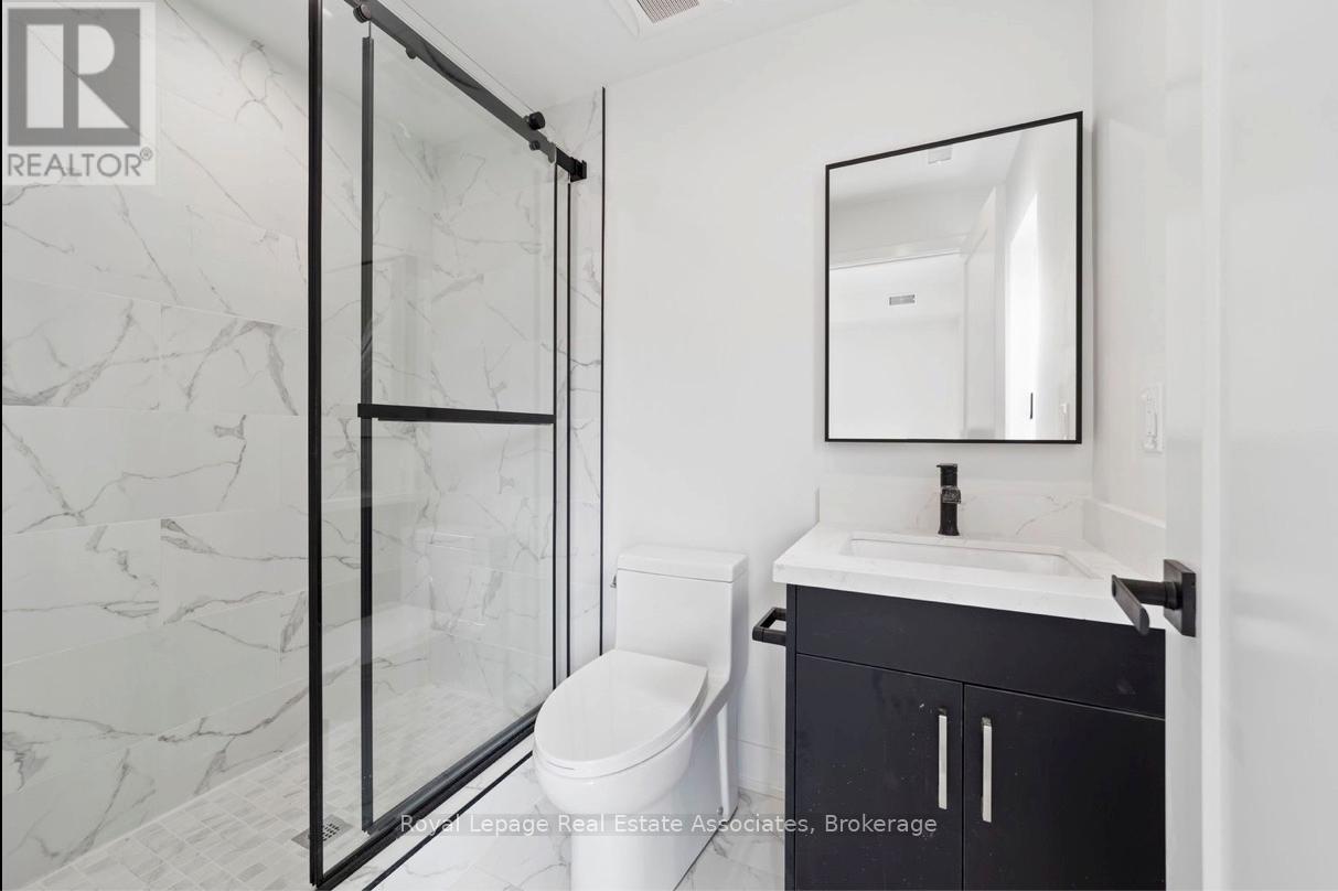 531 Delaware Avenue N, Toronto, Ontario  M6H 2V3 - Photo 17 - C13427886