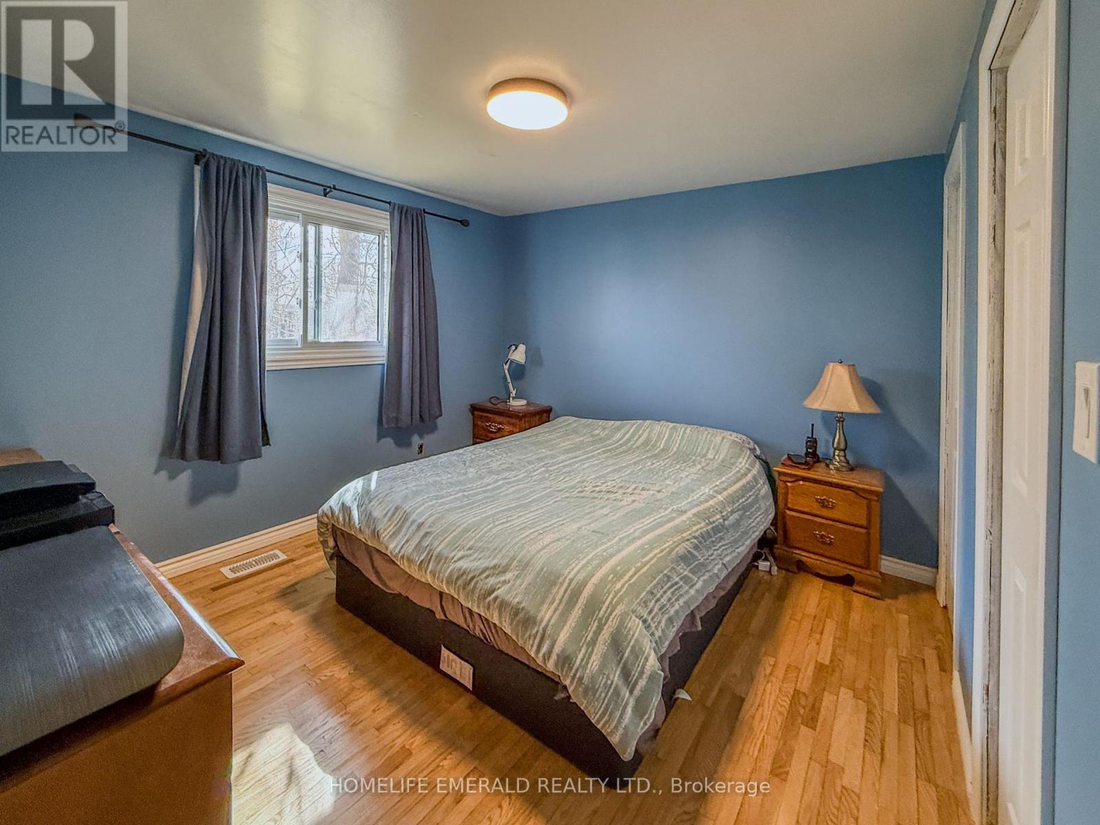 74 Vernon Street, Essa (Angus), Ontario  L0M 1B0 - Photo 14 - N13427818