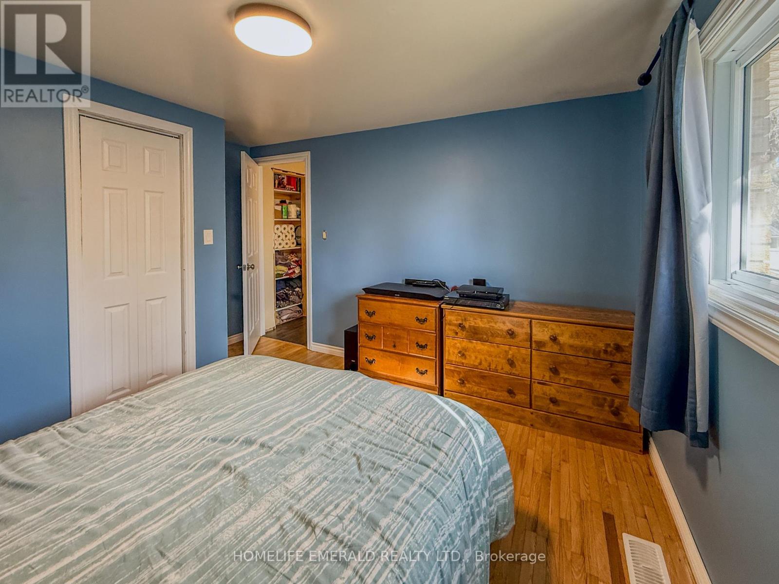 74 Vernon Street, Essa (Angus), Ontario  L0M 1B0 - Photo 15 - N13427818