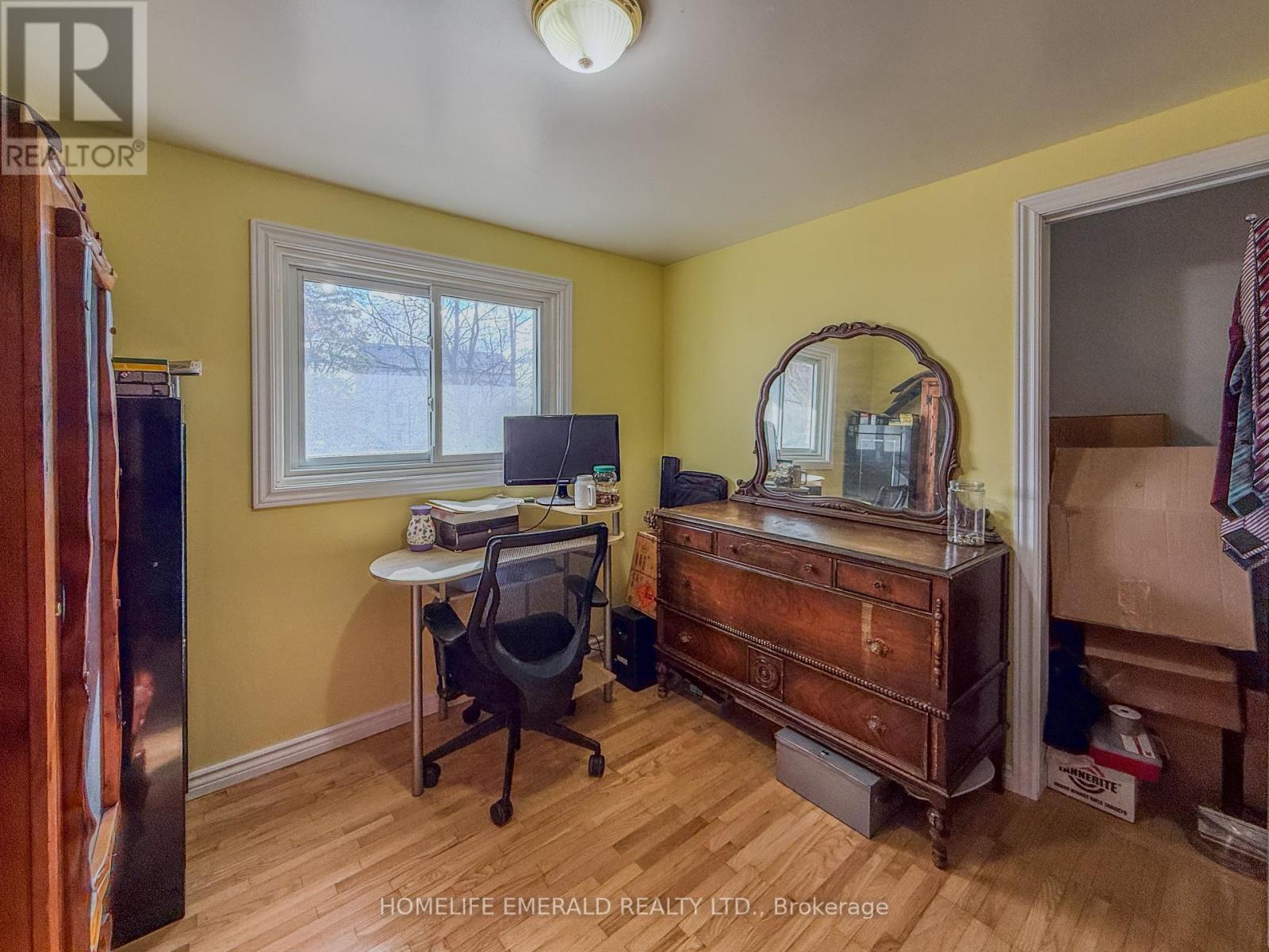 74 Vernon Street, Essa (Angus), Ontario  L0M 1B0 - Photo 17 - N13427818