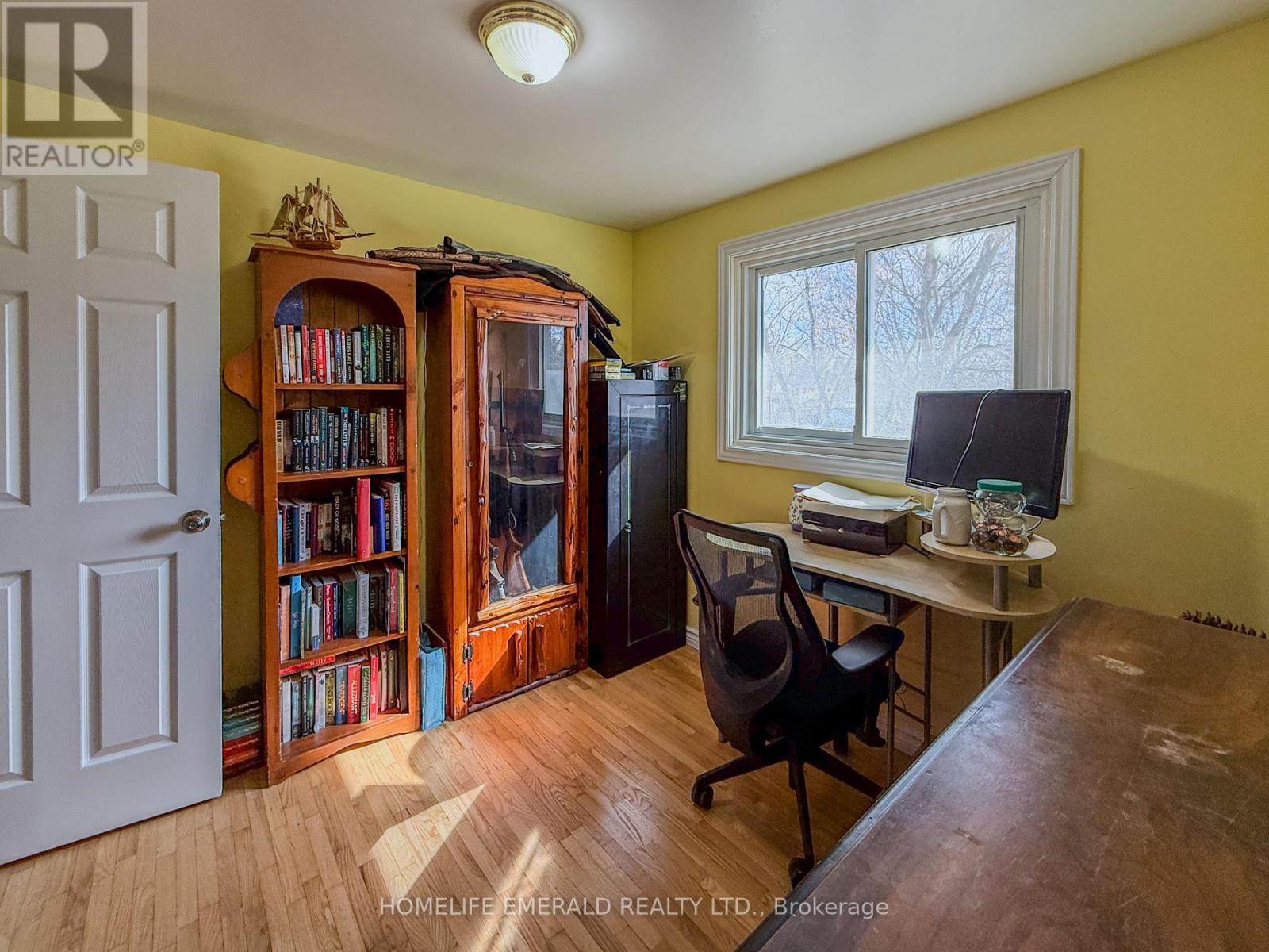 74 Vernon Street, Essa (Angus), Ontario  L0M 1B0 - Photo 19 - N13427818