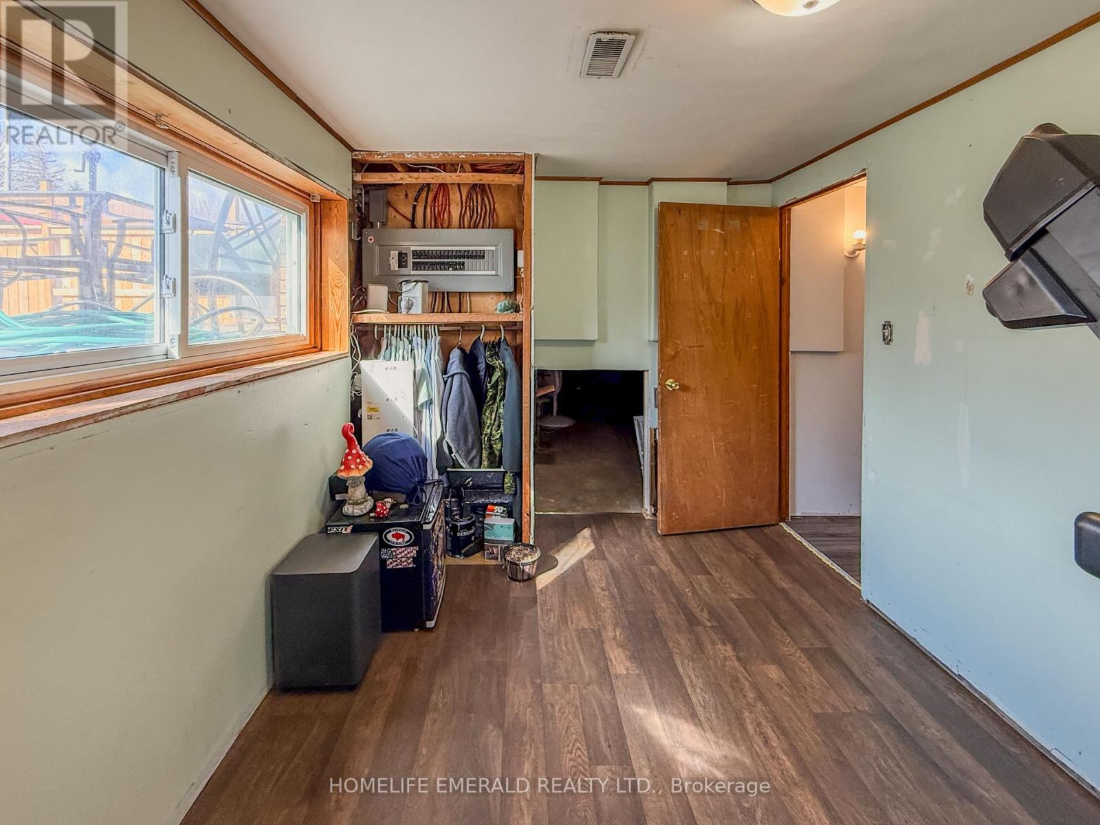 74 Vernon Street, Essa (Angus), Ontario  L0M 1B0 - Photo 24 - N13427818