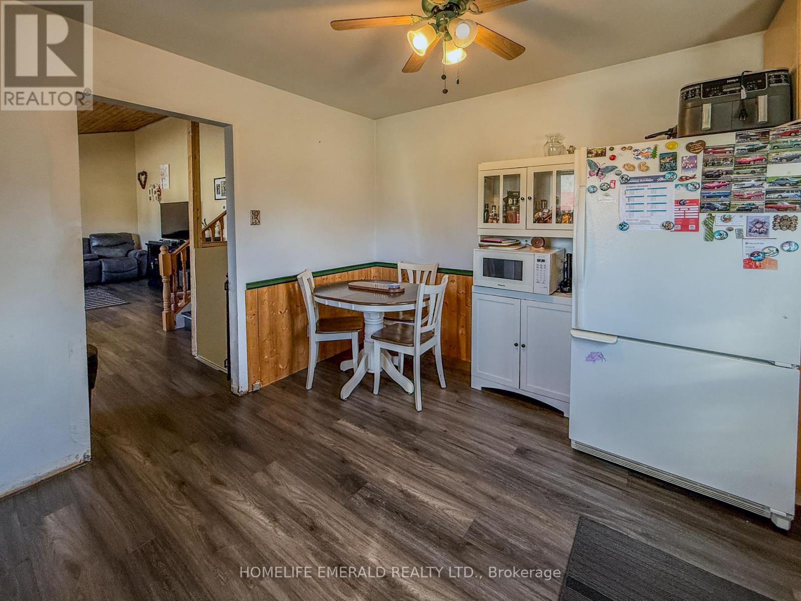74 Vernon Street, Essa (Angus), Ontario  L0M 1B0 - Photo 5 - N13427818