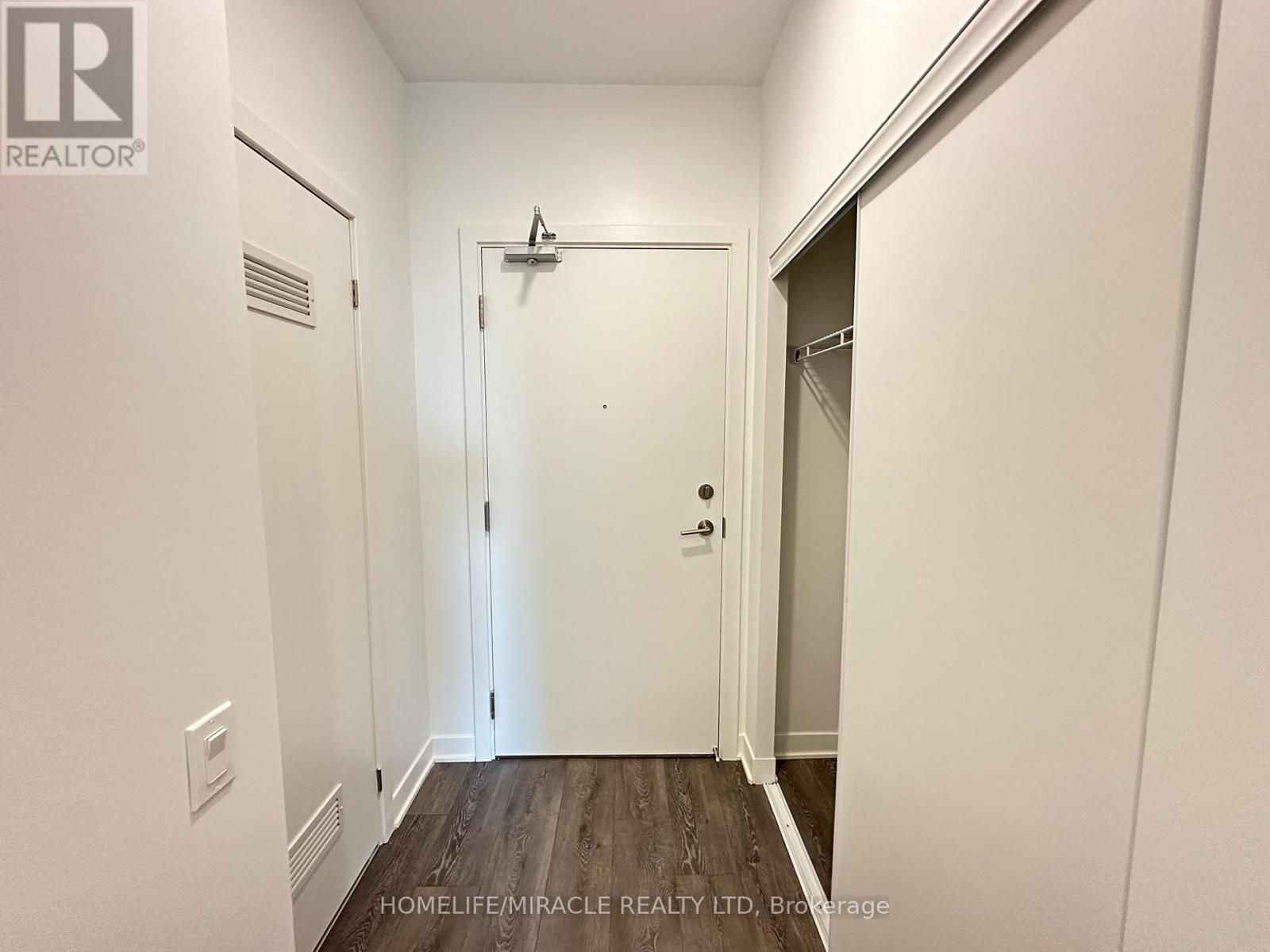 1003 - 10 Flavelle Trail, Vaughan, Ontario  L4L 1V8 - Photo 4 - N13427878