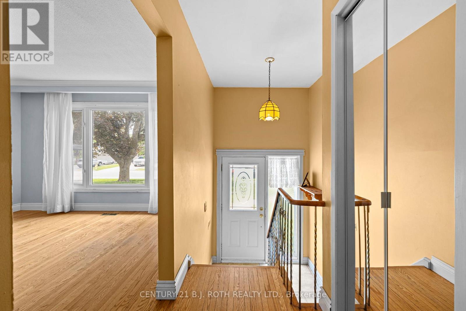 253 Rose Street, Barrie, Ontario  L4M 2T1 - Photo 4 - S13427808