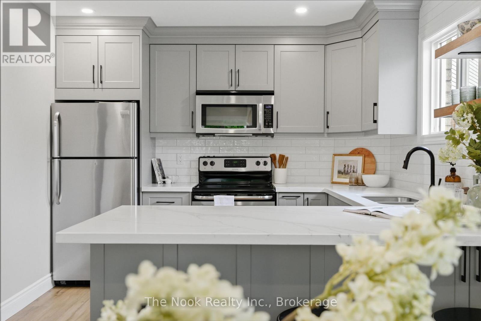 2 Ireland Street, Clarington, Ontario  L1C 4T9 - Photo 10 - E13428206