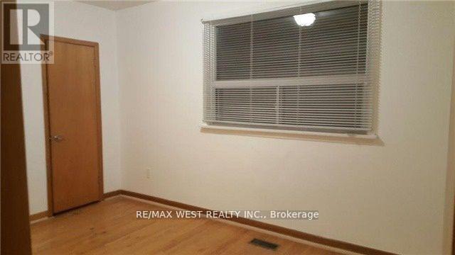 Upper - 78 Millicent Street, Toronto, Ontario  M6H 1W4 - Photo 7 - W13427906