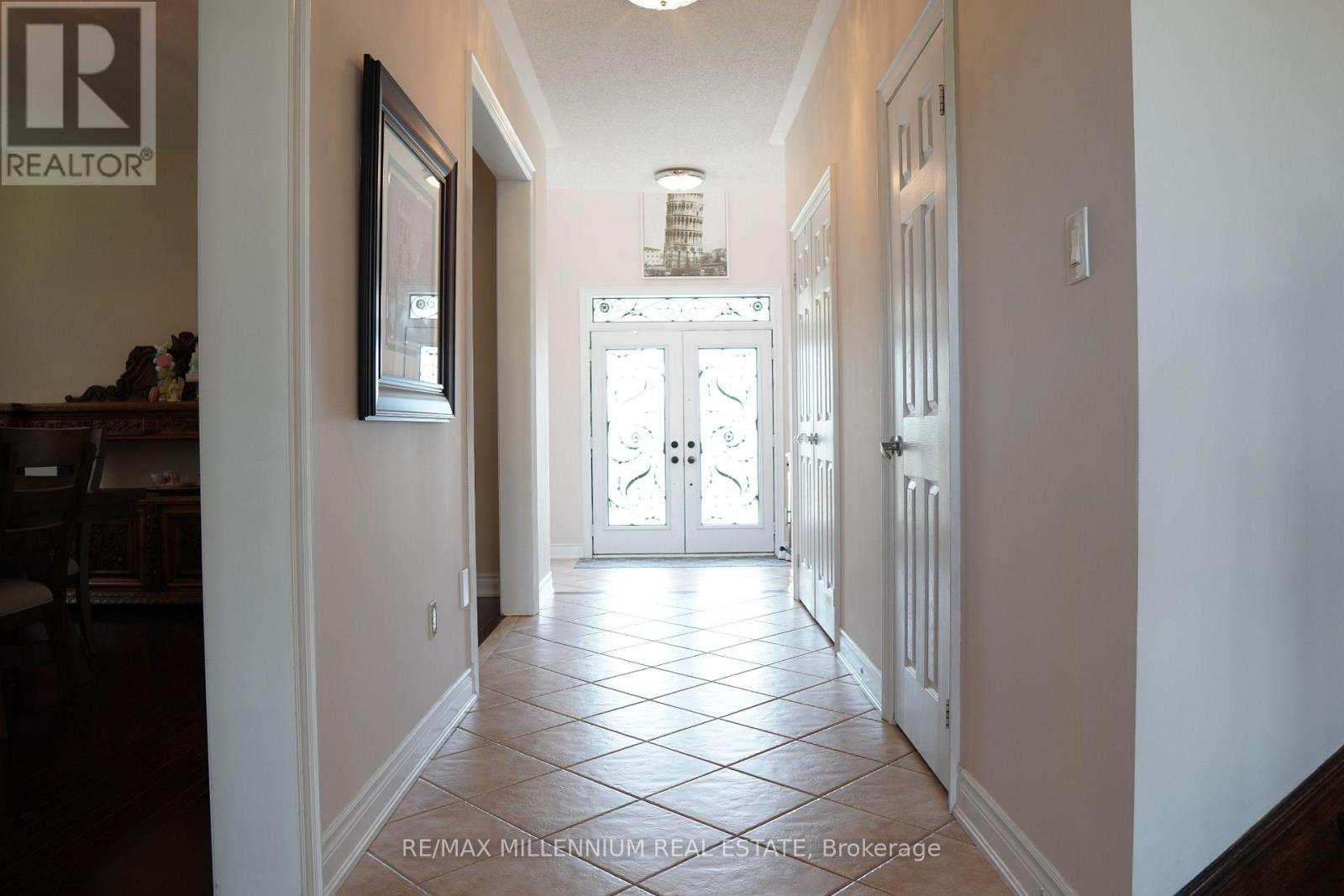 40 Rampart Drive, Brampton, Ontario  L6P 2Z1 - Photo 8 - W13427946