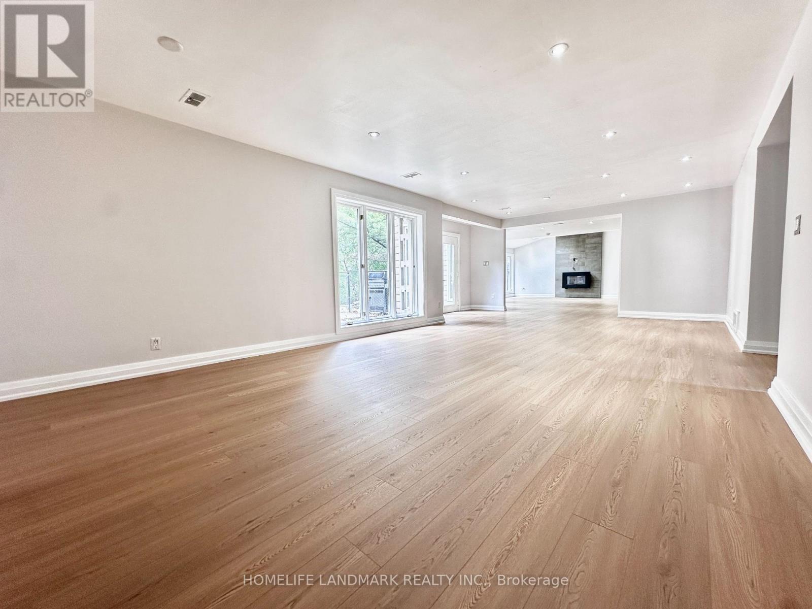 1319 Cumnock Crescent, Oakville, Ontario  L6J 2N6 - Photo 11 - W13427956