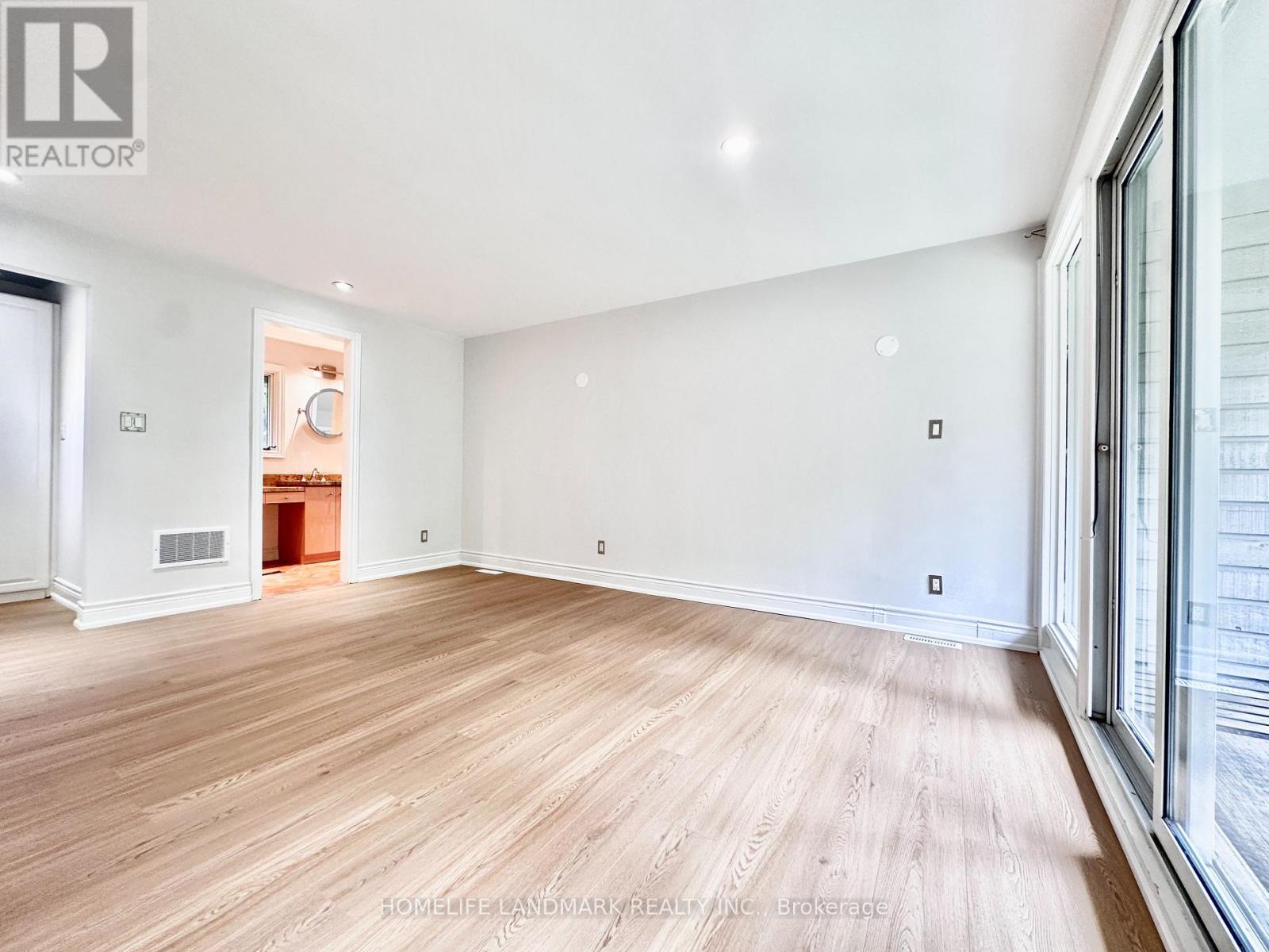 1319 Cumnock Crescent, Oakville, Ontario  L6J 2N6 - Photo 19 - W13427956