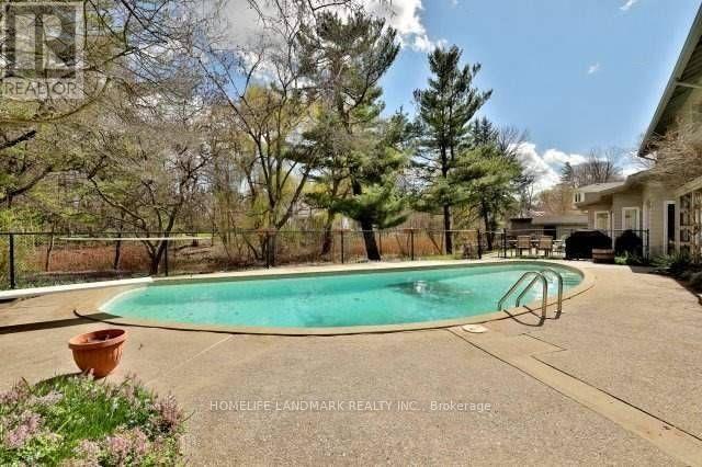 1319 Cumnock Crescent, Oakville, Ontario  L6J 2N6 - Photo 38 - W13427956