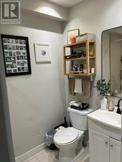 2906a Dufferin Street, Toronto, Ontario M6B 3S8 - Photo 10 - W13427974