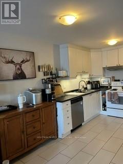 2906a Dufferin Street, Toronto, Ontario M6B 3S8 - Photo 7 - W13427974