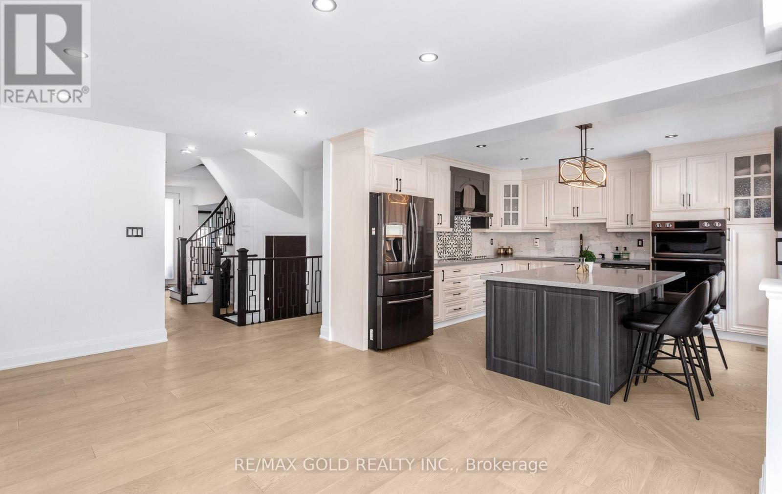 33 Nina Place, Brampton, Ontario  L7A 2E1 - Photo 17 - W13418294