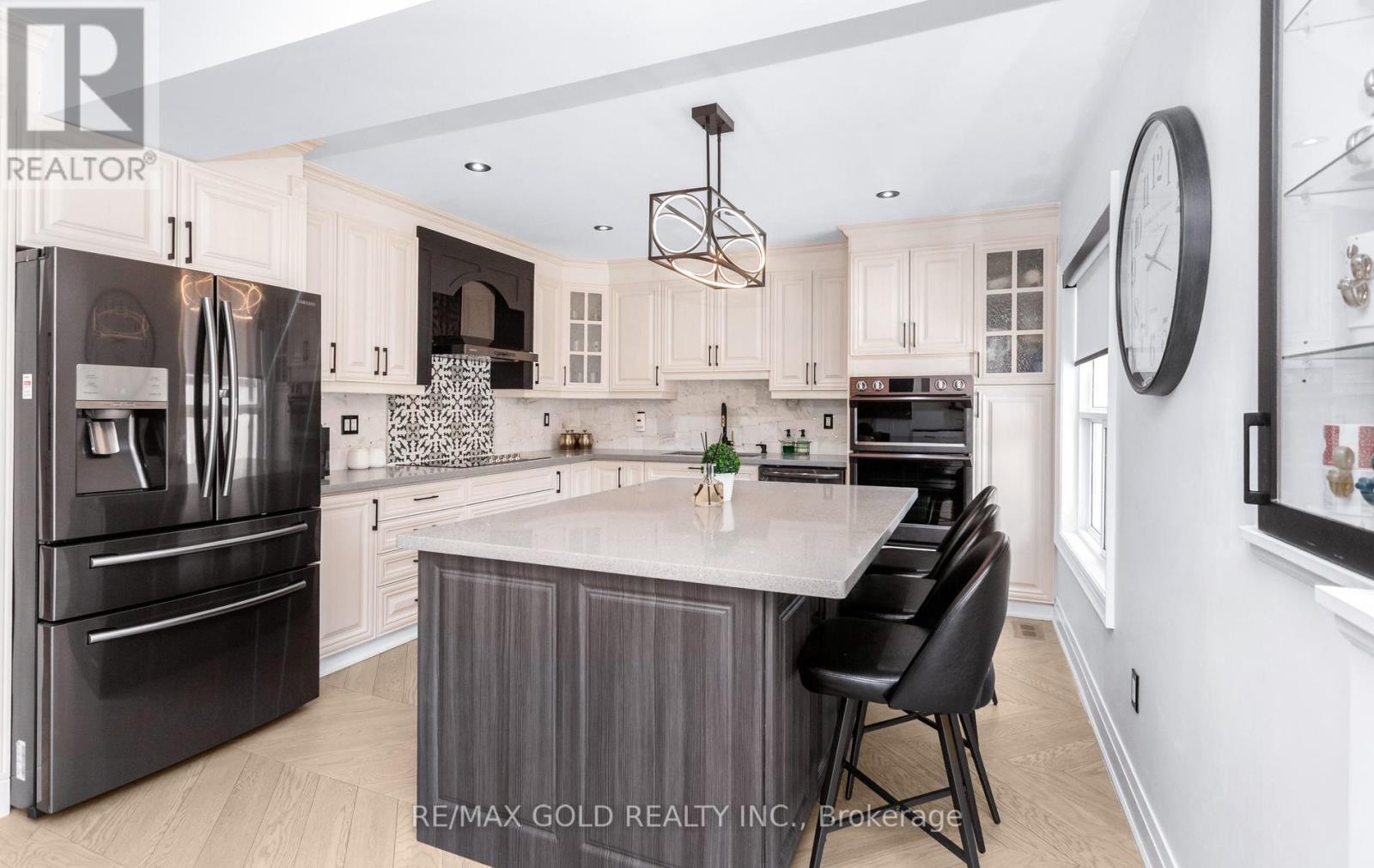 33 Nina Place, Brampton, Ontario  L7A 2E1 - Photo 18 - W13418294
