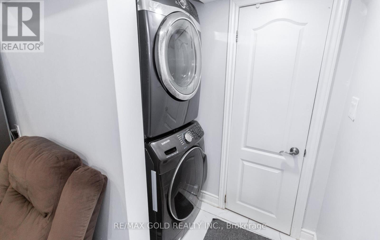 33 Nina Place, Brampton, Ontario  L7A 2E1 - Photo 45 - W13418294