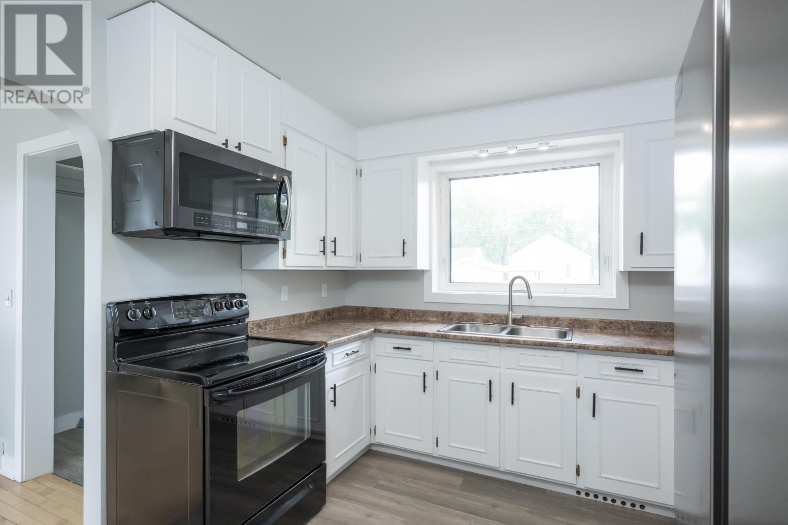 1830 Murray Ave, Thunder Bay, Ontario  P7E 5A8 - Photo 14 - TB2601419