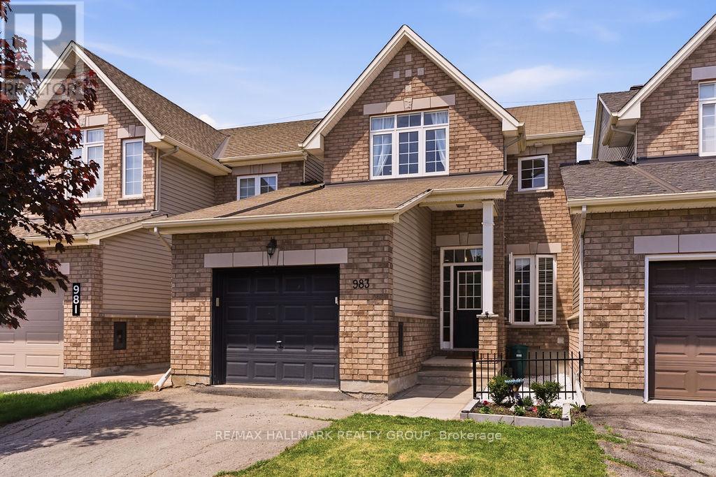 983 Marwick Crescent, Ottawa, Ontario  K4A 4X9 - Photo 2 - X13428248