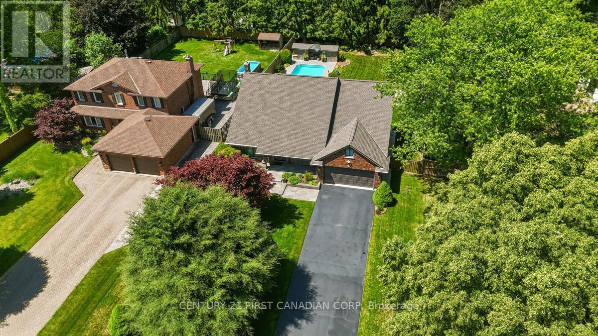 1 Scottsdale Street, London South, Ontario  N6P 1C7 - Photo 2 - X13427846