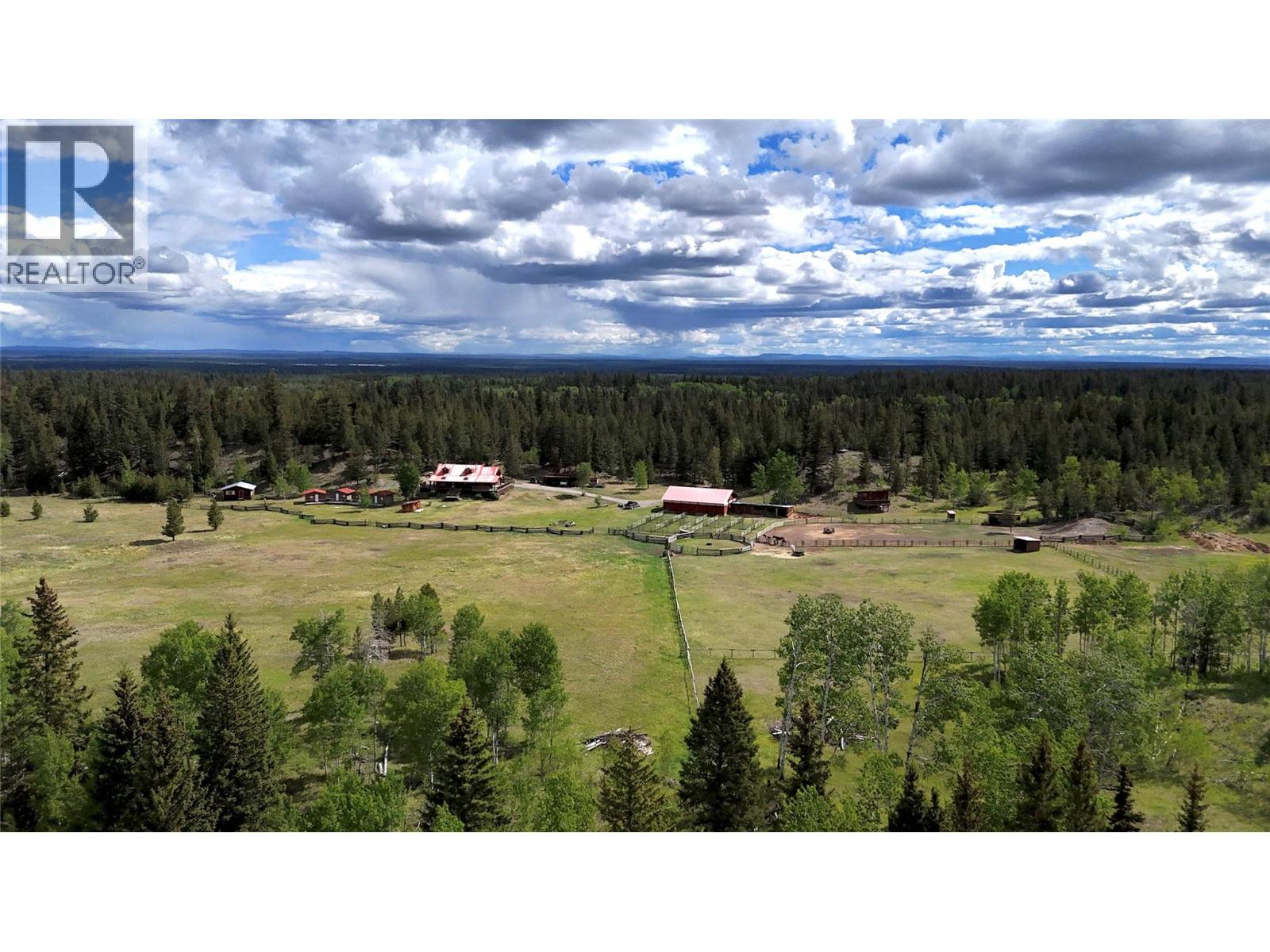 880 Isadore Road, Clinton, British Columbia V0K 1K0 - Photo 2 - 10390981