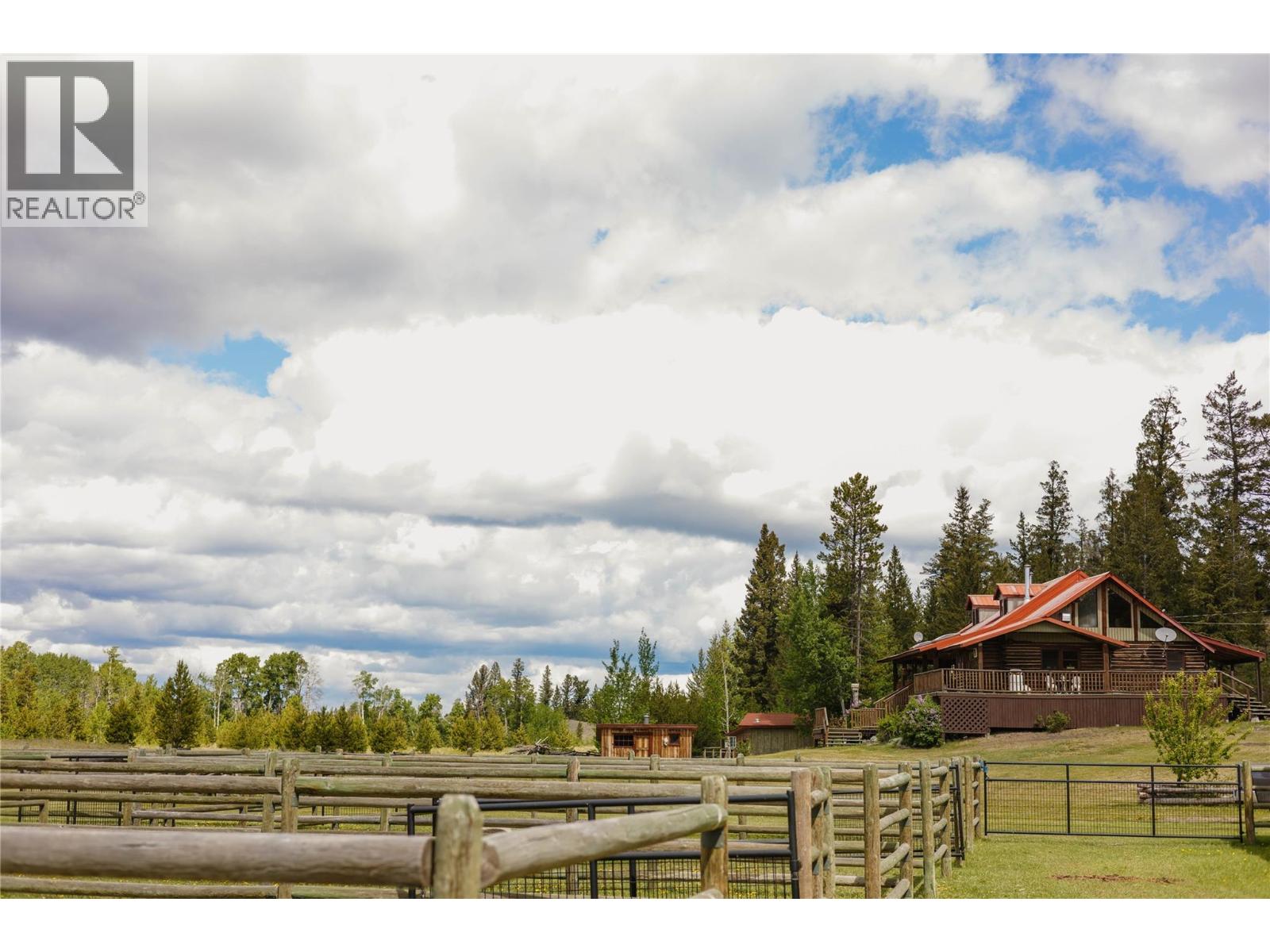 880 Isadore Road, Clinton, British Columbia V0K 1K0 - Photo 6 - 10390981