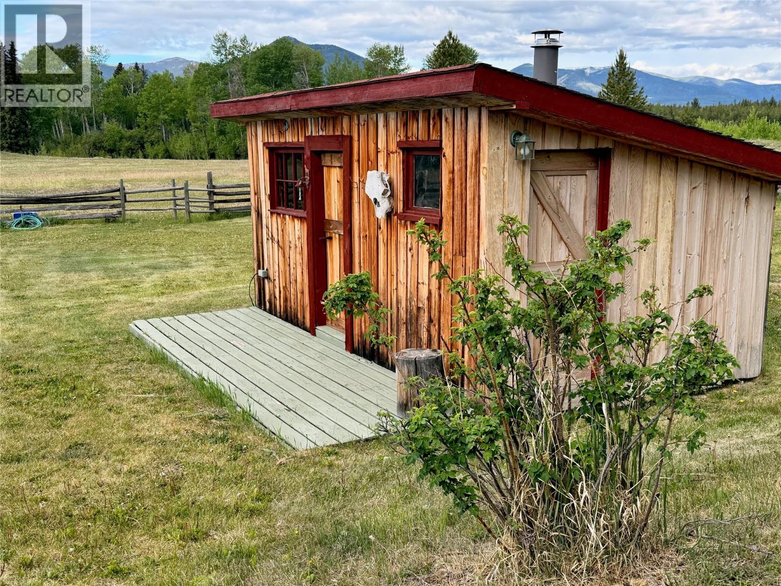 880 Isadore Road, Clinton, British Columbia V0K 1K0 - Photo 37 - 10390981