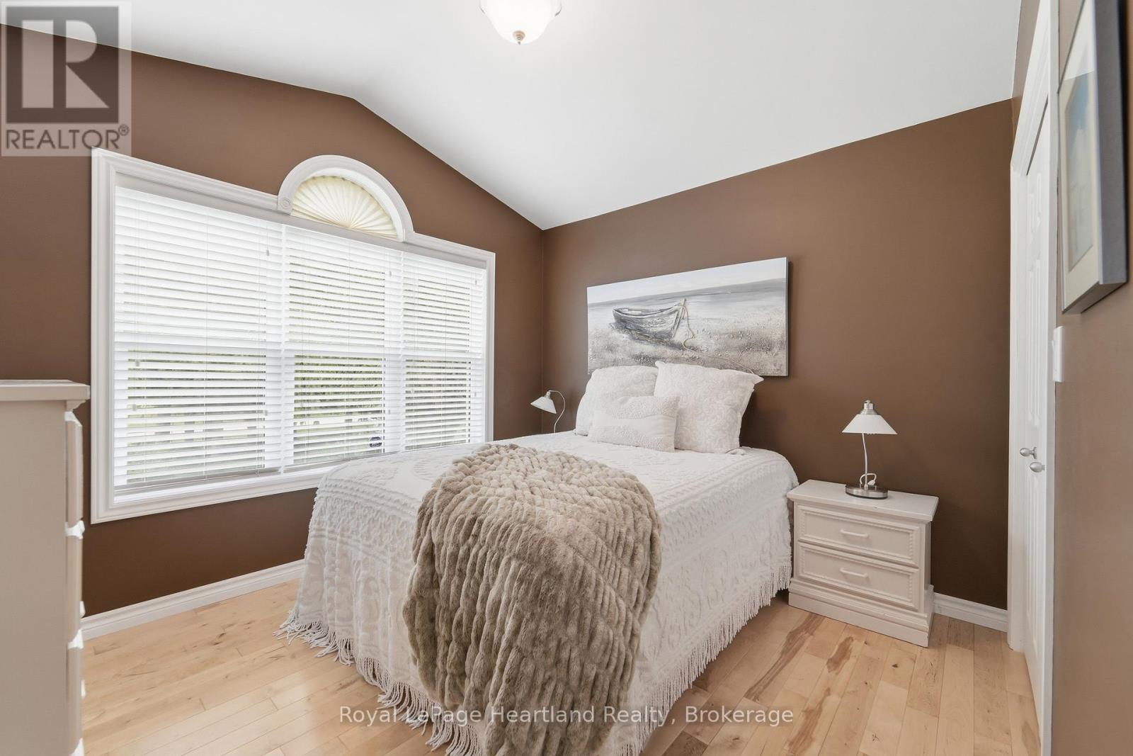 35095 Old River Road N, Bluewater (Bayfield), Ontario  N0M 1G0 - Photo 12 - X13428106