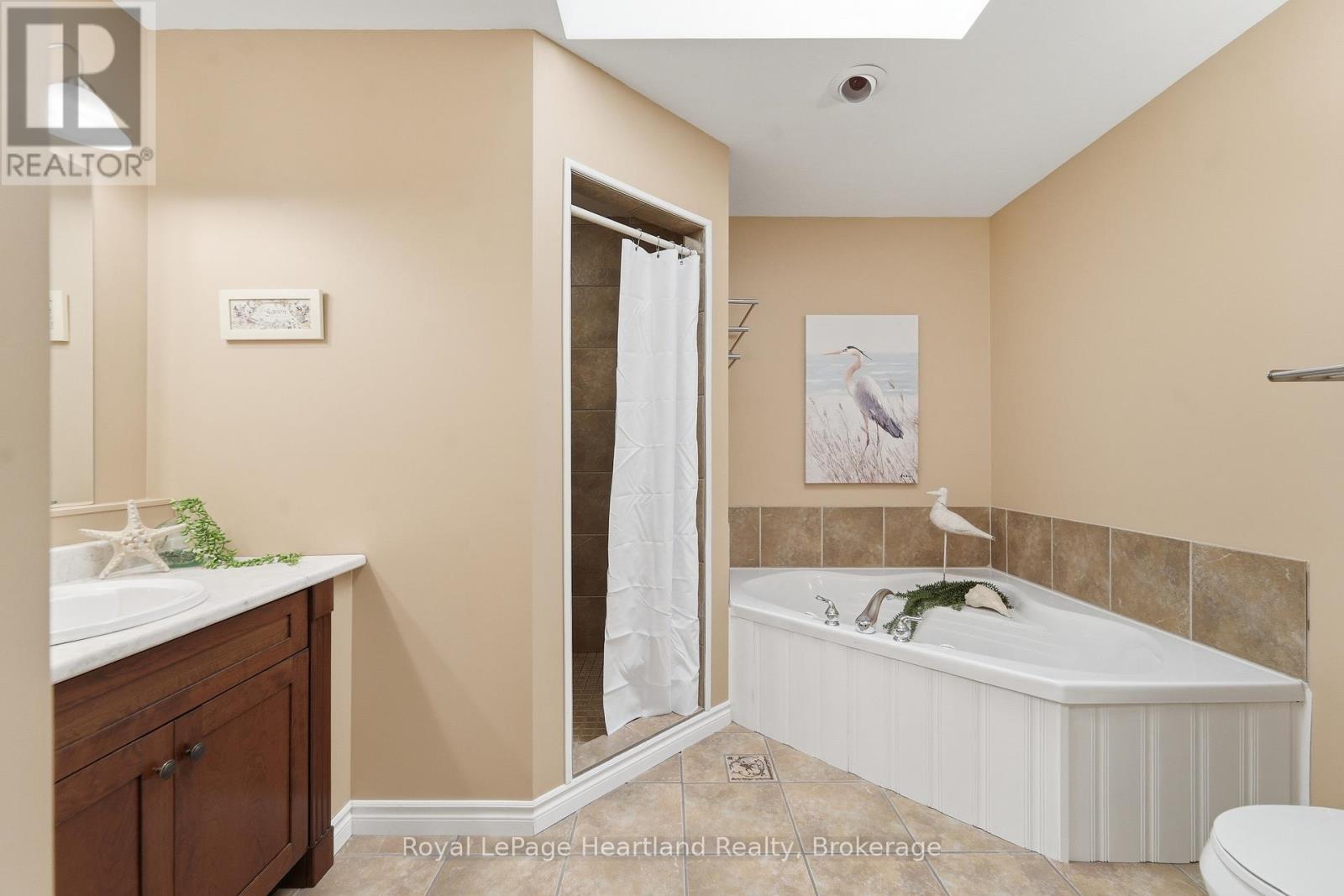 35095 Old River Road N, Bluewater (Bayfield), Ontario  N0M 1G0 - Photo 21 - X13428106