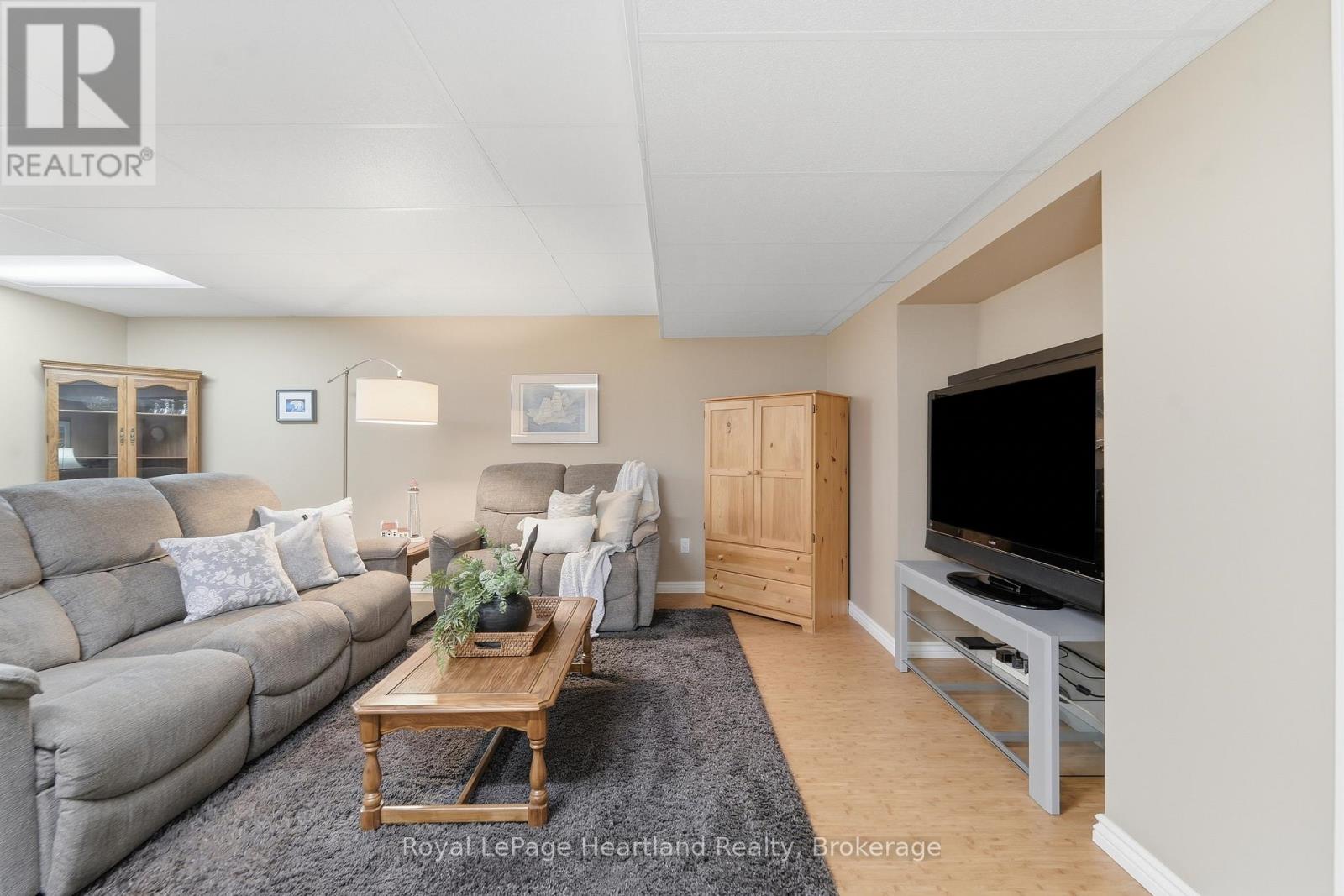 35095 Old River Road N, Bluewater (Bayfield), Ontario  N0M 1G0 - Photo 31 - X13428106