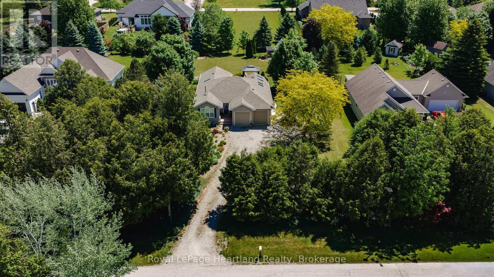 35095 Old River Road N, Bluewater (Bayfield), Ontario  N0M 1G0 - Photo 47 - X13428106
