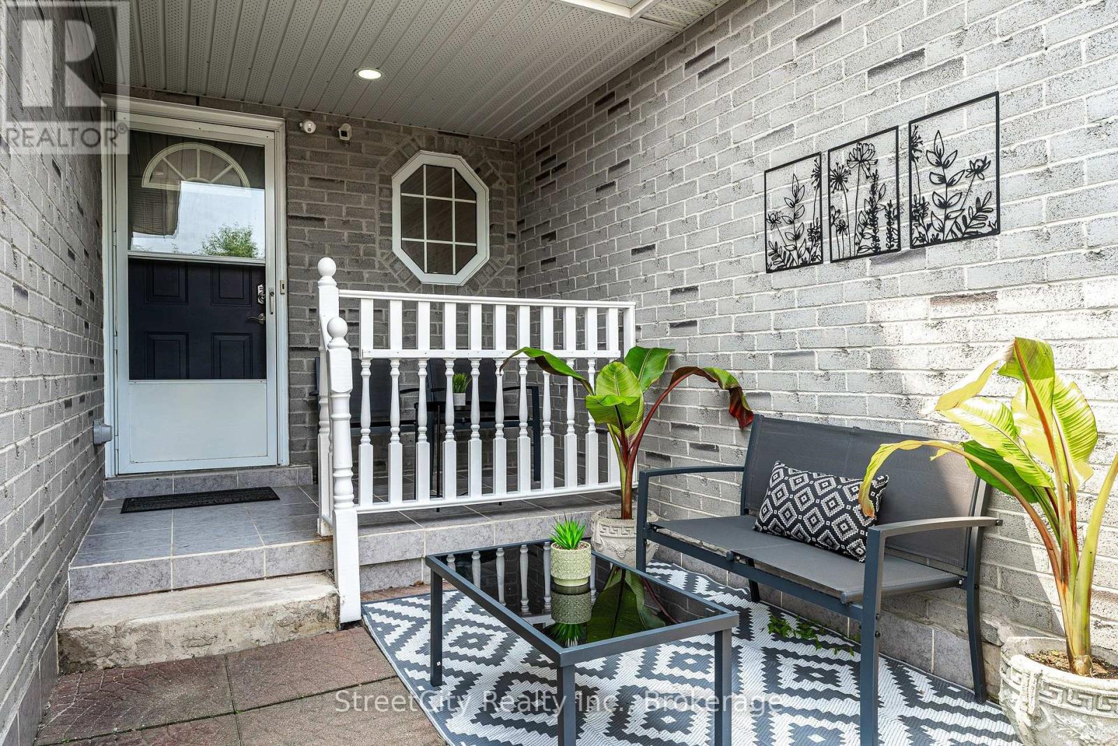 75 Wingfield Avenue, Stratford, Ontario  N5A 7R5 - Photo 3 - X13428234