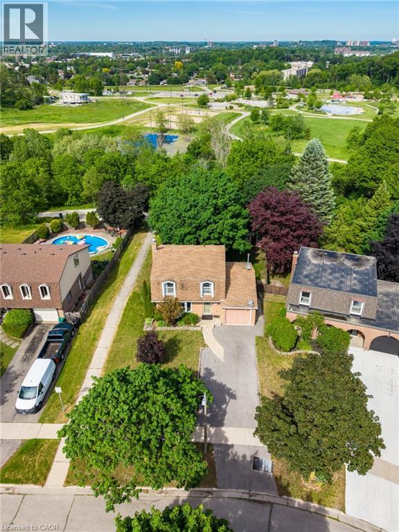 24 Roseneath Crescent, Kitchener, Ontario  N2E 1V9 - Photo 2 - 40837737