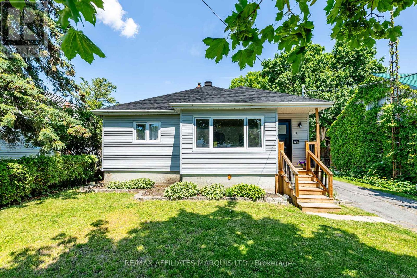 14 Dunbar Avenue, Cornwall, Ontario  K6H 5M7 - Photo 2 - X13428254