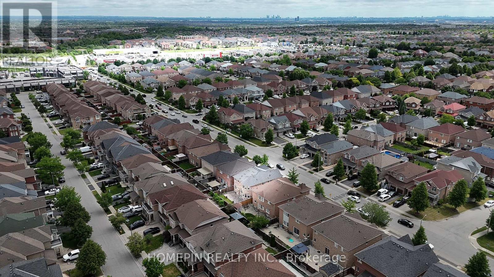 74 Dewside Drive, Brampton, Ontario  L6R 0X5 - Photo 32 - W12969382