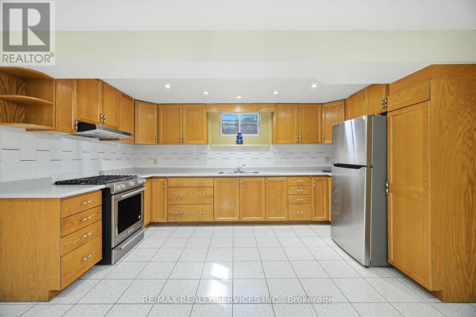 36 Shadywood Road, Brampton, Ontario  L6Z 4M1 - Photo 41 - W13423420