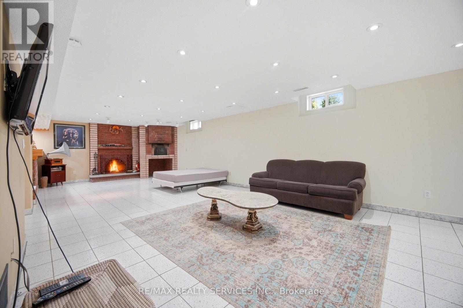 36 Shadywood Road, Brampton, Ontario  L6Z 4M1 - Photo 32 - W13423420