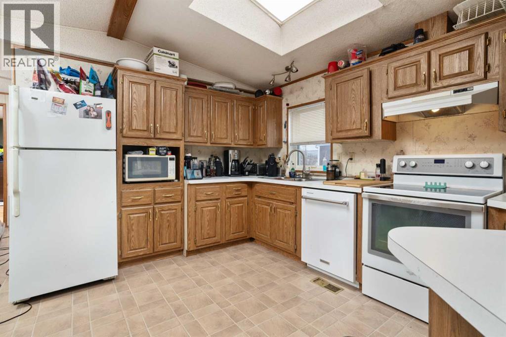 5233 47 Street, Camrose, Alberta  T4V 1K3 - Photo 5 - A2314515