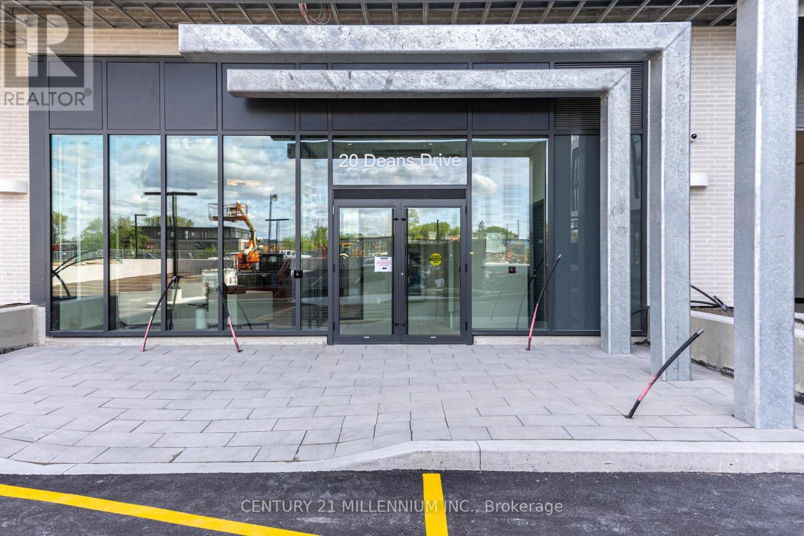 415 - 20 Deans Drive, Toronto, Ontario  M1L 0J7 - Photo 4 - E13428062