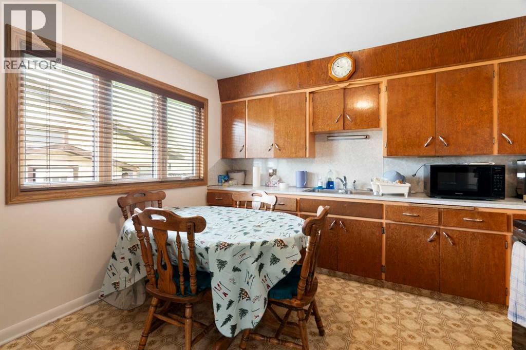 3019 37 Street Sw, Calgary, Alberta  T3E 3B5 - Photo 12 - A2318827