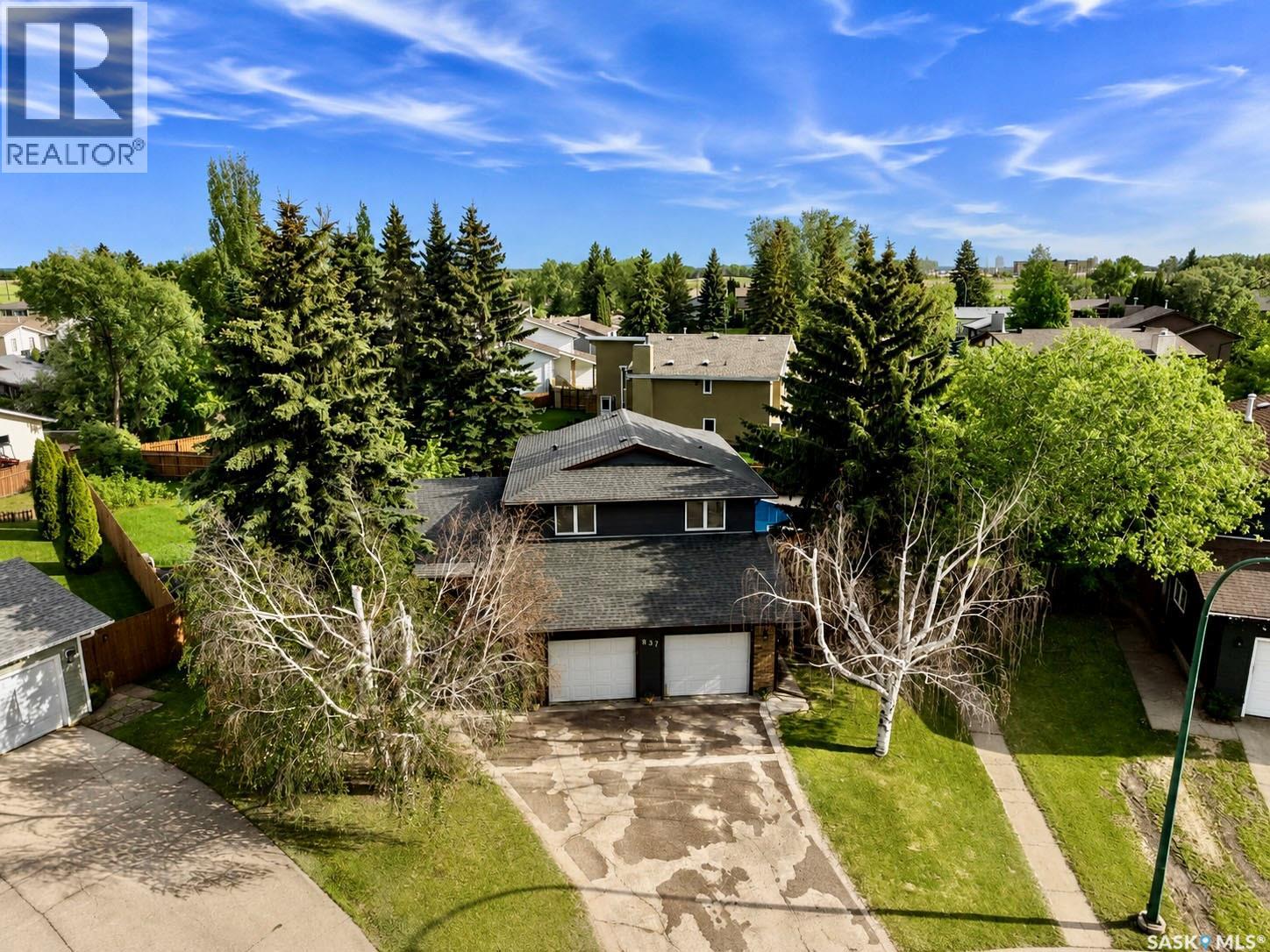 837 CONROY PLACE, Prince Albert, Saskatchewan