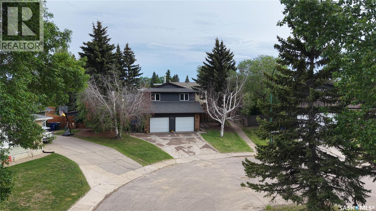 837 Conroy Place, Prince Albert, Saskatchewan S6V 6Y7 - Photo 2 - SK038992