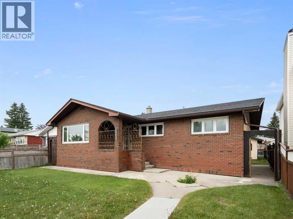 3019 37 Street Sw, Calgary, Alberta  T3E 3B5 - Photo 3 - A2318827