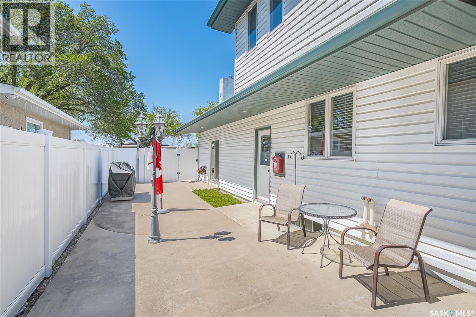 2 Cambridge Crescent, Saskatoon, Saskatchewan  S7H 3P8 - Photo 48 - SK038879