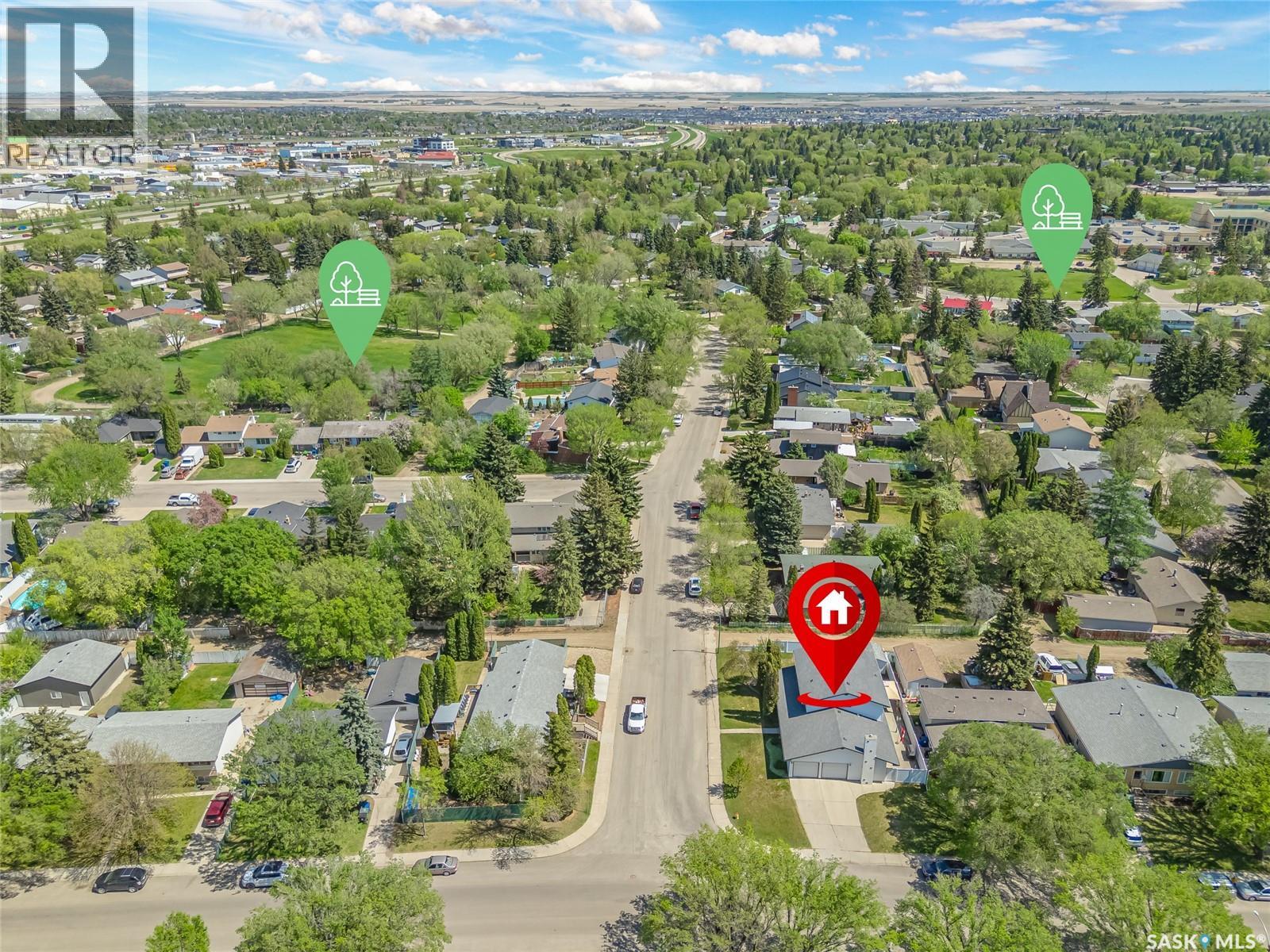 2 Cambridge Crescent, Saskatoon, Saskatchewan  S7H 3P8 - Photo 5 - SK038879