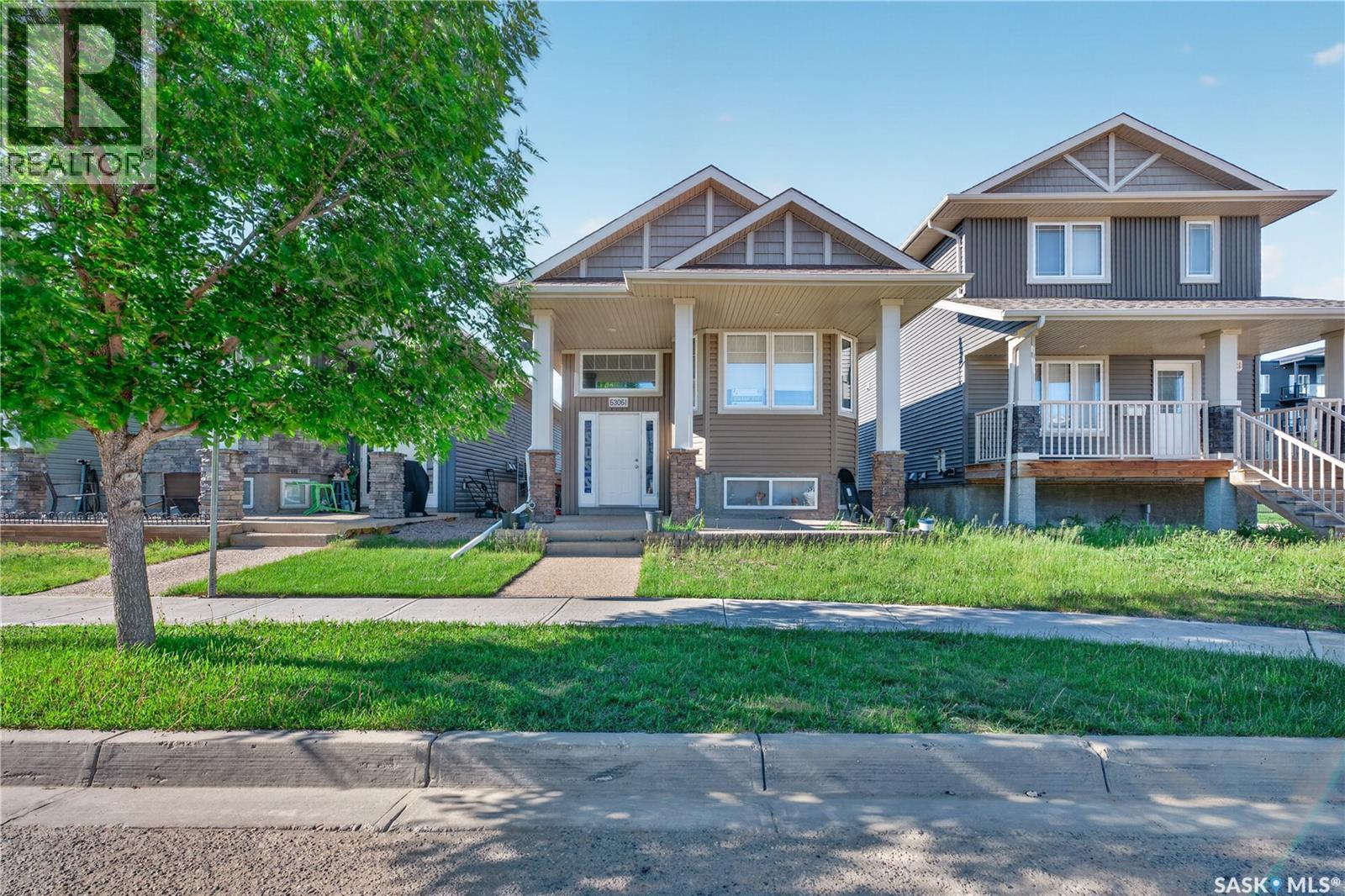 5306 Universal Crescent, Regina, Saskatchewan  S4W 0K7 - Photo 1 - SK038875