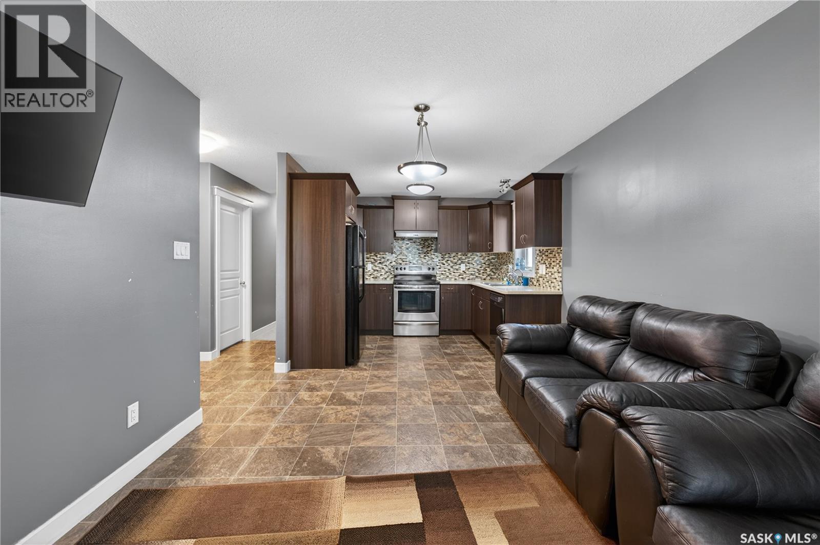 5306 Universal Crescent, Regina, Saskatchewan  S4W 0K7 - Photo 5 - SK038875