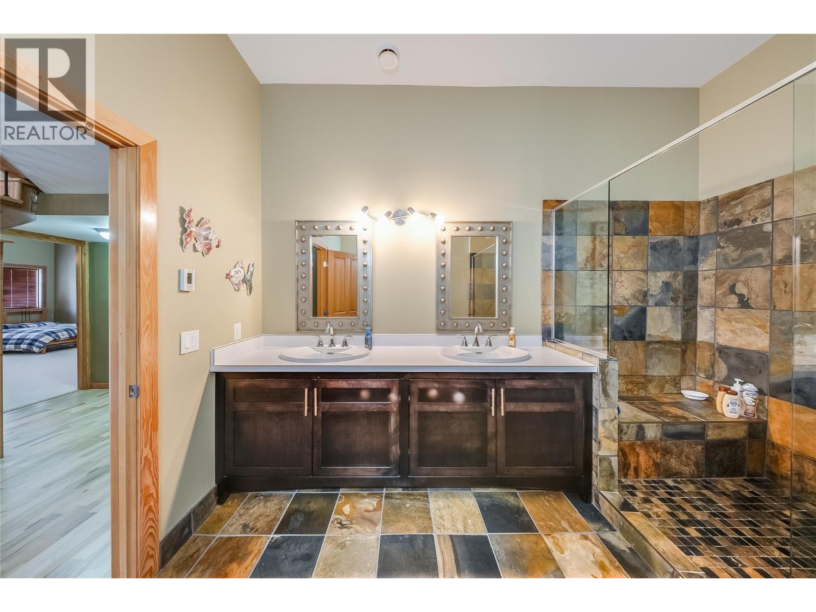 1009 Silvertip Road, Rossland, British Columbia  V0G 1Y0 - Photo 30 - 10388381