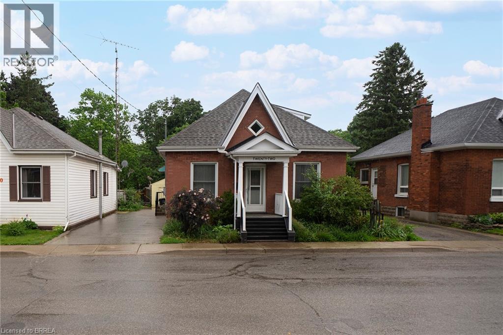 22 LAWRENCE Street, Brantford, Ontario