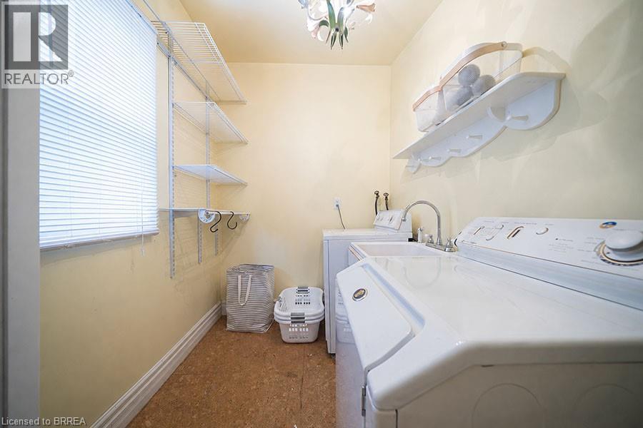 22 Lawrence Street, Brantford, Ontario  N3R 1A7 - Photo 15 - 40838297